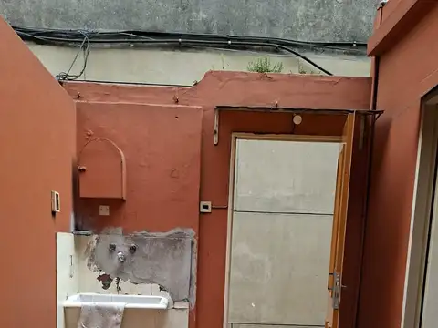 Depto Tipo Casa en Alquiler 50 años