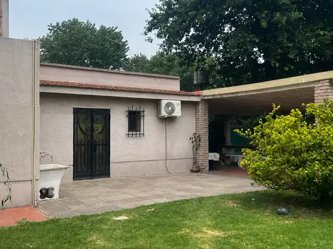 Casa 4 ambientes con 4 baños