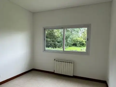 Casa en Alquiler en Villa San Lorenzo, $ 2.000.000