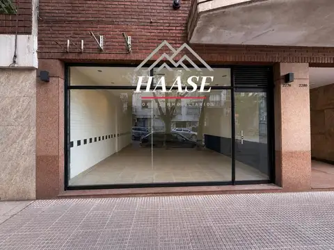 LOCAL COMERCIAL EN PALERMO SOHO – EXCELENTE FRENTE VIDRIADO
