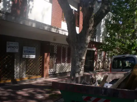 VENTA LOCAL MAS DEPARTAMENTO EN MAR DEL PLATA