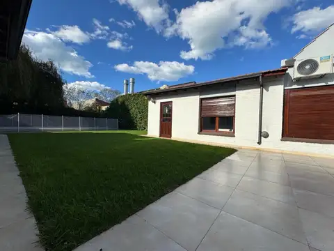 Casa 4 ambientes con 3 baños