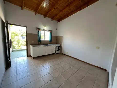 Depto Tipo Casa en Alquiler en Boulogne, $ 700.000