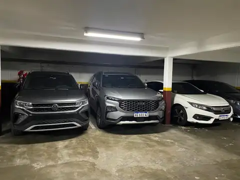 Cochera en Argentina FIJA CUBIERTA