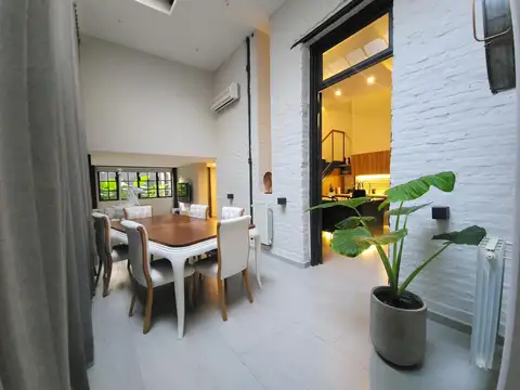 Depto Tipo Casa 3 ambientes con 2 baños