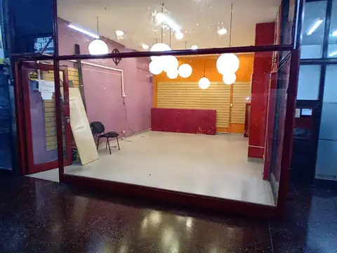 Local en Venta 40 años