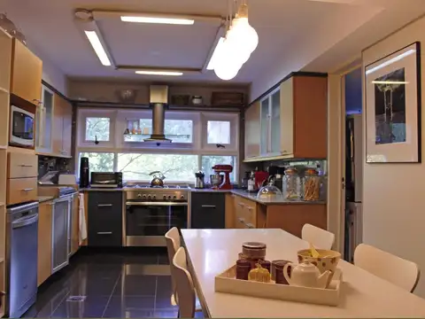 Departamento en Venta con 3 cocheras