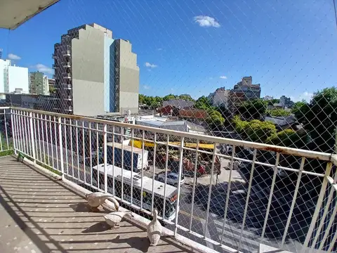 Triunvirato 3600, Piso 3