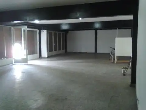 Local en Alquiler en Glew, $ 2.500.000