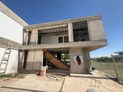 507 e 139 y 140 Barrio Altos de Don Carlos