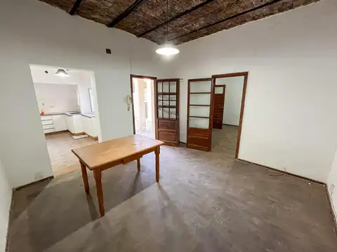 Alquiler Departamento de pasillo 1 dormitorio - Necochea al 2900