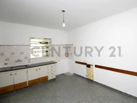 Casa en Venta en Ringuelet, Patio y parrilla