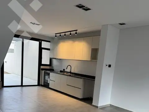 Depto Tipo Casa en Venta en Neuquén, USD 298.700