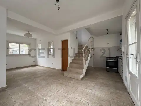 Zapiola 100, Piso UF 3