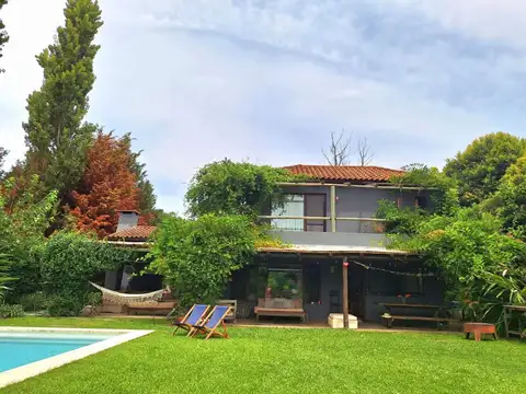 Casa en Alquiler de 4 dormitorios