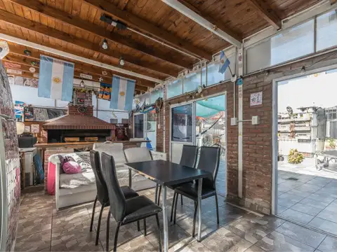VENTA - PH 4 AMBIENTES - TERRAZA, QUINCHO Y PARRILLA - SAN CRISTOBAL - SUBTE E
