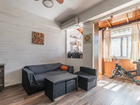 Depto Tipo Casa 4 ambientes con 2 baños
