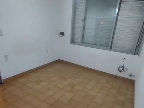 Avenida Teodoro Sánchez De Bustamante 1000, Piso 1