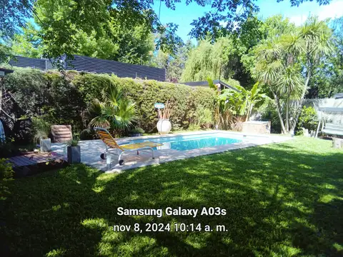 Casa en Venta con 2 cocheras