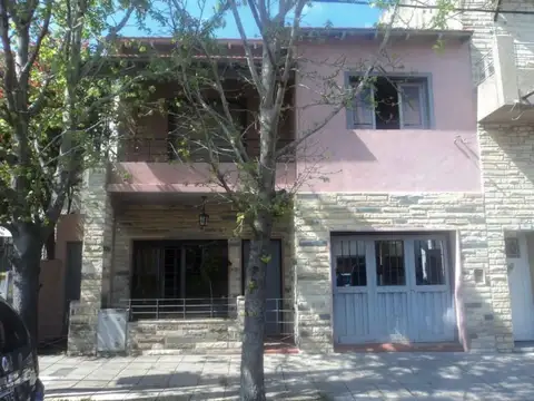 Chalet 4 ambientes- Moron