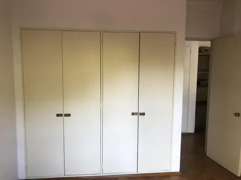 Departamento en Venta en Acassuso Vias  /  Santa Fe, USD 95.000