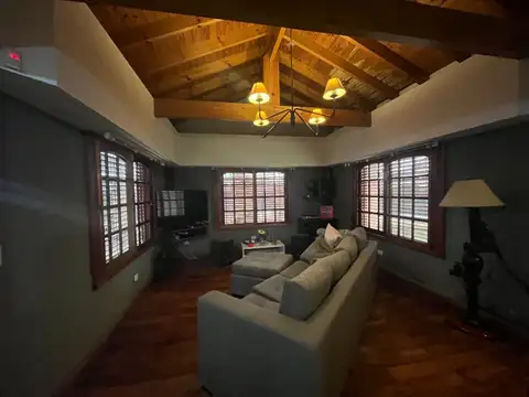 Chalet en VENTA. G. E. Hudson