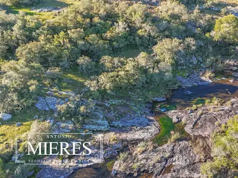 Chacra de 29ha  con casa  y arroyo en Maldonado