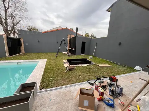 Casa 4 ambientes con 3 baños