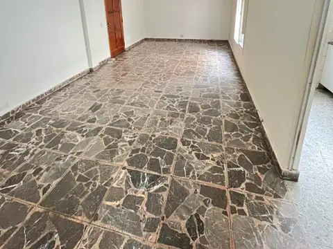 Depto Tipo Casa en Alquiler de 3 ambientes
