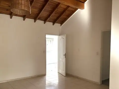 Alquiler – Departamento tipo PH en primer piso al frente – Bogotá 1358 Martínez