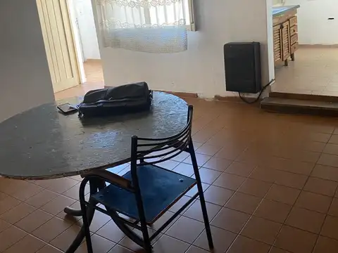 Depto Tipo Casa en Venta 70 años