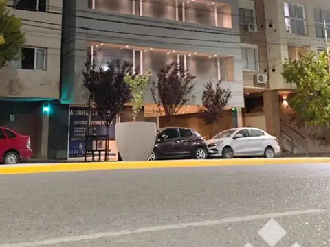 Edificio Comercial - Área Centro Este