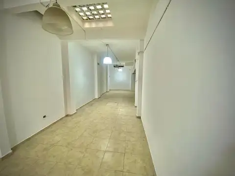 Local en Venta en Villa Luro, USD 88.000