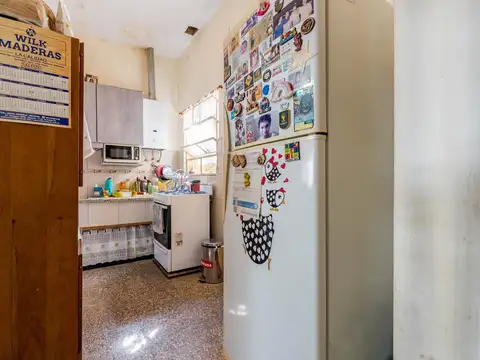 VENTA/PERMUTA - Casa al frente, 3 dormitorios y Patio - Luis Agoste, Rosario.