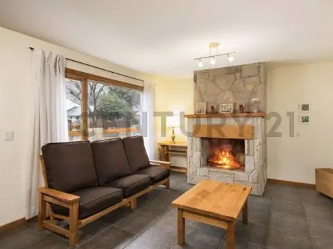 VENTA CASA SAN MARTIN DE LOS ANDES. ZONA CENTRI