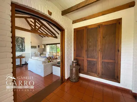 Casa en Alquiler Temporal con 1 cochera