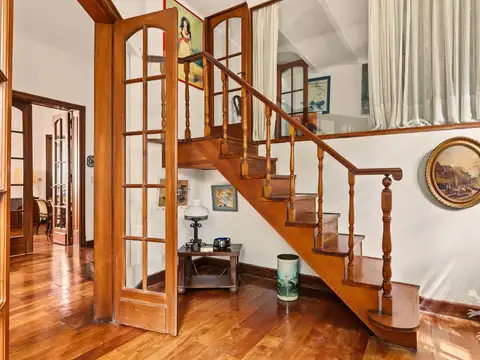 Casa 5 ambientes con 3 baños