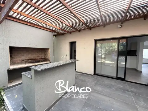 Casa en Venta en San Matias, USD 275.000