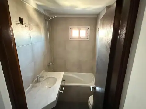 Departamento monoambiente con terraza en barrio Lourdes