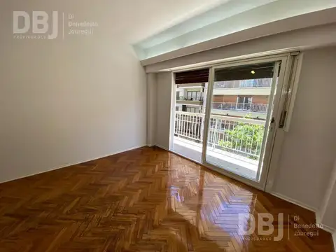 (DBJ-773) GUAYAQUIL y AV. LA PLATA - SUPER LUMINOSO