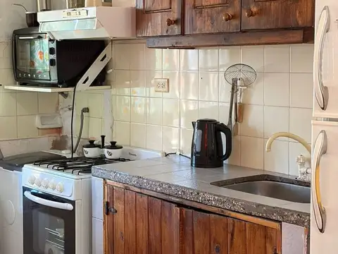 Casa 3 ambientes con 1 baño