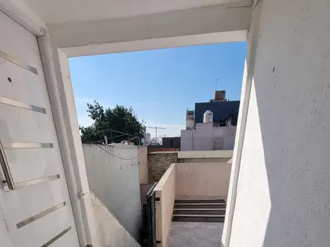 Depto Tipo Casa en Alquiler 20 años