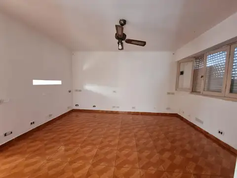 Depto Tipo Casa en Alquiler de 1 dormitorio