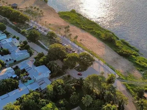 Casa en Alquiler con 1 cochera