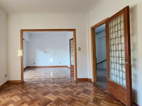 Depto Tipo Casa en Venta en Parque Chacabuco, USD 270.000
