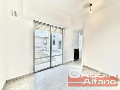 Depto Tipo Casa en Alquiler 35 años