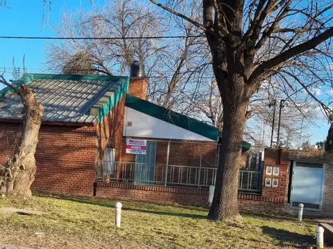 Casa en alquiler en Villa Gobernador Galvez