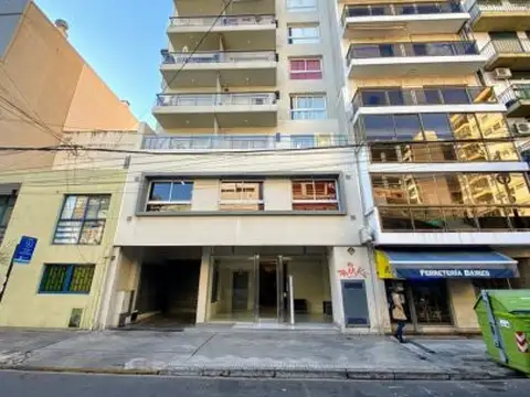 VENTA COCHERA BUENOS AIRES 1079