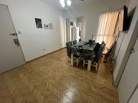 DEPTO EN VENTA 2 AMB ZONA HTAL. ITALIANO LUMINOSO