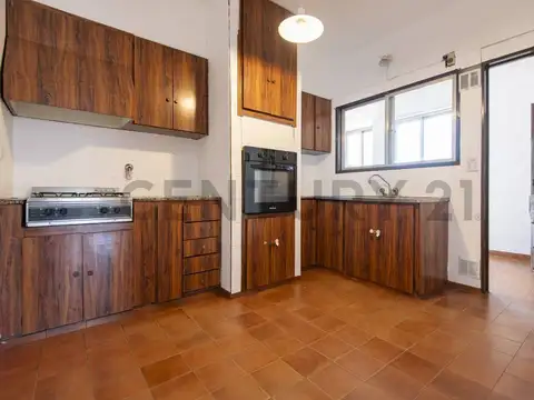 57 y 13 800, Piso 9